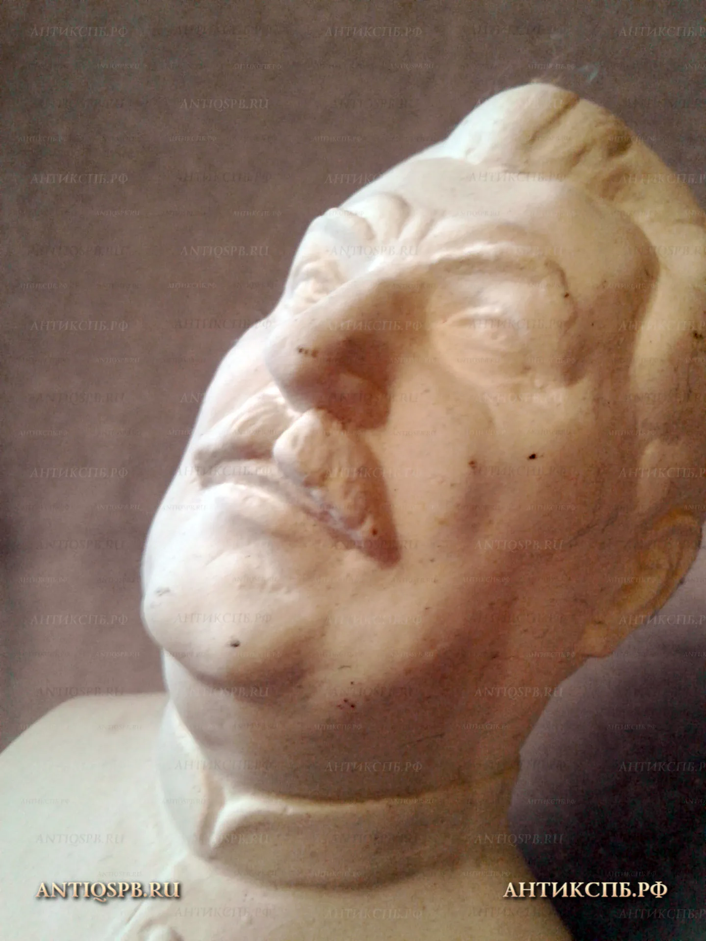 Бюст фарфоровый "Сталин". СССР. Перв. пол. ХХ века. №21900